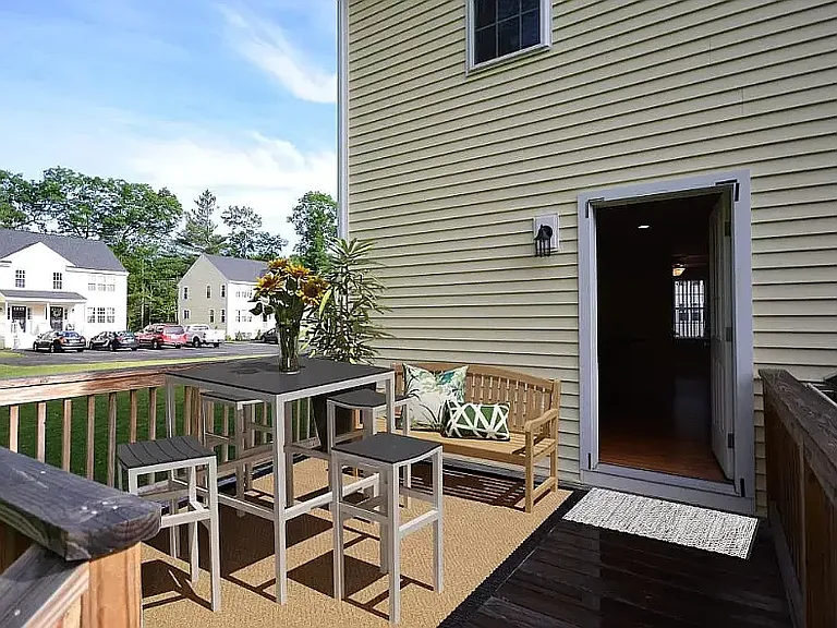 865 Temple St #3 — Photo 7