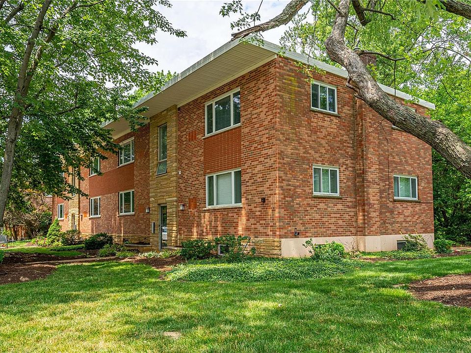1st image of 205 Monclay Ct APT 2W