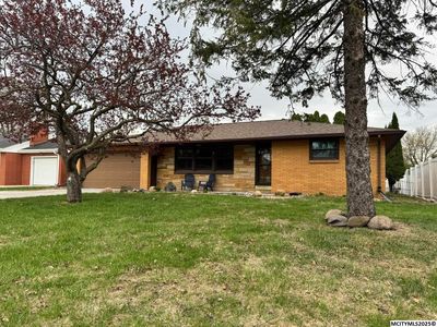 331 Meadow Ln, Mason City, IA, 50401