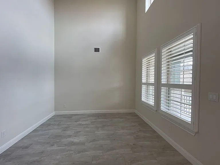 716 Expedition Way — Photo 3
