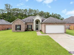 25987 Bronzewood St, Denham Springs, LA 70726