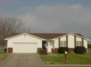 724 Fairway Ct, Augusta, KS 67010