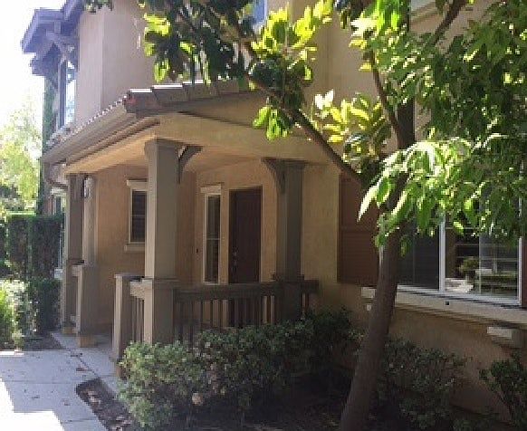 1st image of 340 N Placer Privado