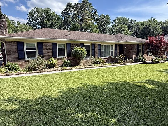 3rd image of 106 Millbrooke Dr
