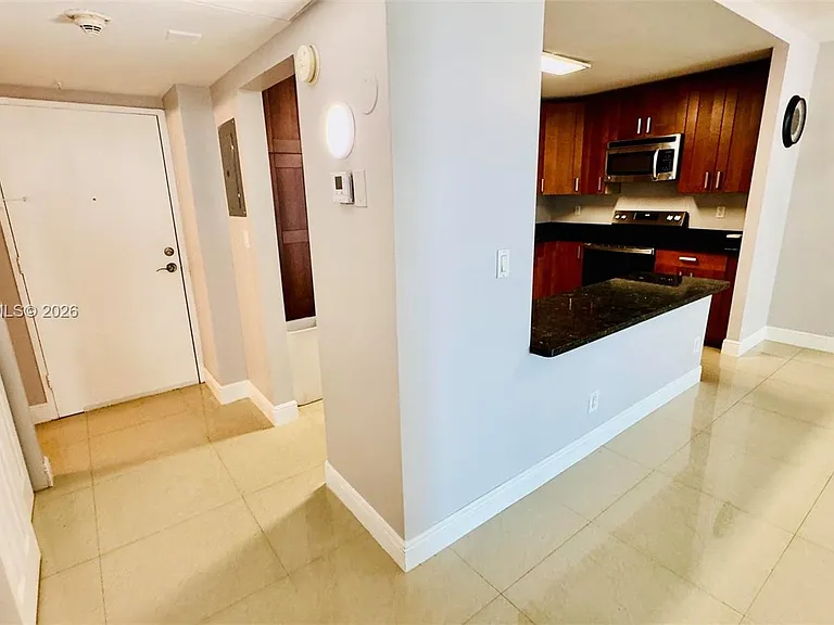 19390 Collins Ave #624 — Photo 10