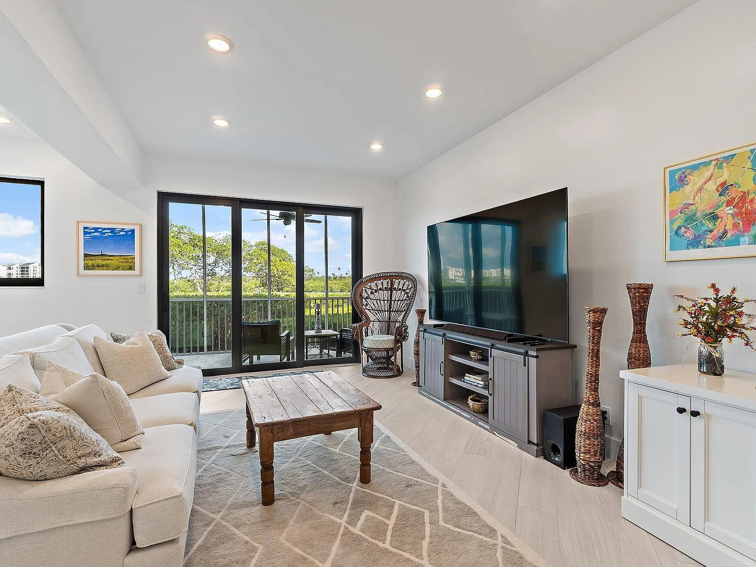 2 bed, 2.0 bath, 1463 sqft, $5,000 — Photo 4