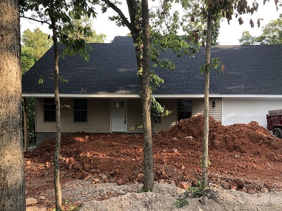 1st image of 10 Morecambe Ln