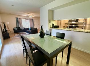 5490 Roundtree Dr APT F, Concord, CA 94521
