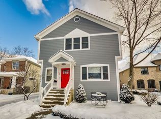 129 N Clinton Ave, Elmhurst, IL 60126