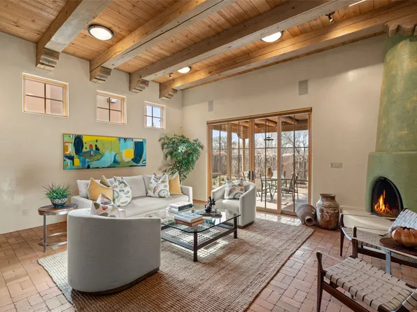 729 E Palace Ave APT C, Santa Fe, NM 87501