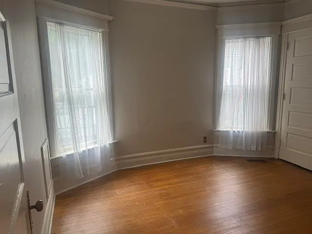 1030 Franklin Pl — Photo 9