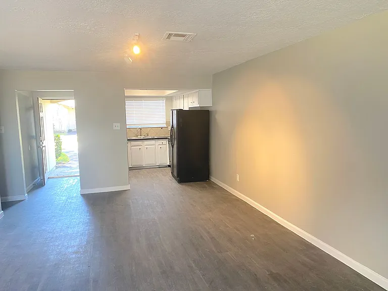 6620 Westwick Dr — Photo 6
