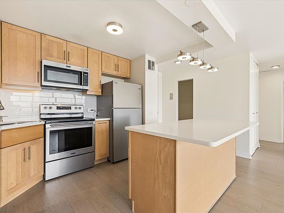 5th image of 5445 N Sheridan Rd APT 3211