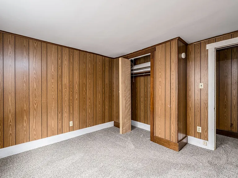 39-45 Catawissa Ave — Photo 4