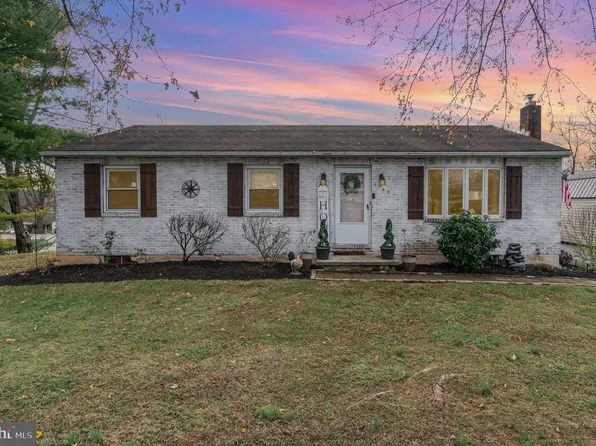 1349 W Trindle Rd, Carlisle, PA 17015