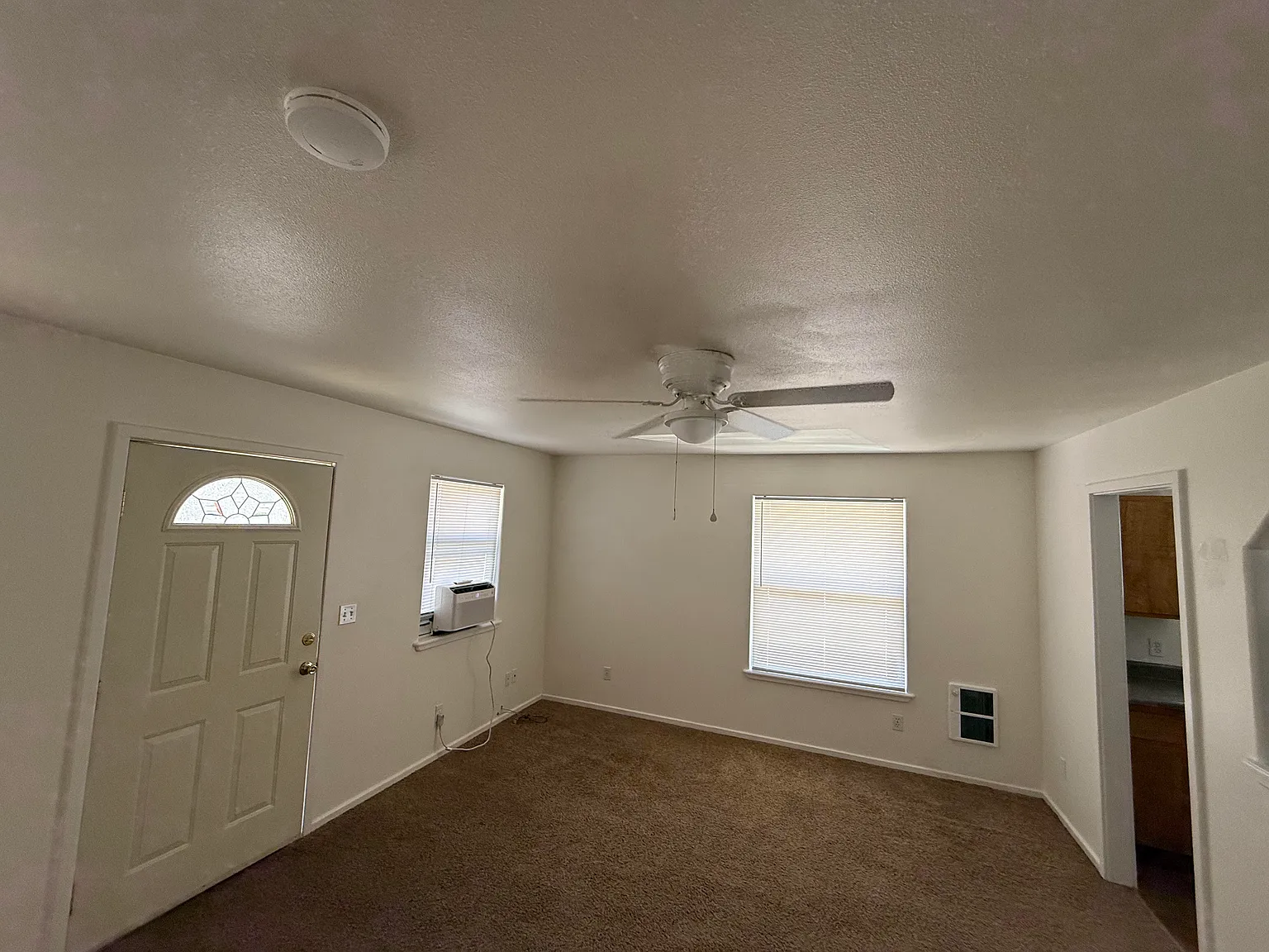 Studio, 450 sqft, $900 — Photo 4