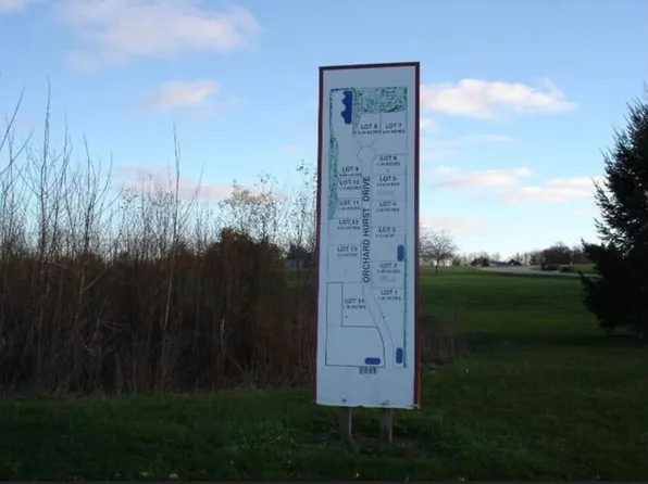 4161 Orchard Hurst Dr, Eau Claire, MI 49111