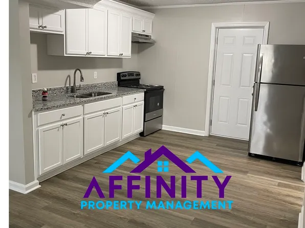 119 Madrid St, Warner Robins, GA 31093