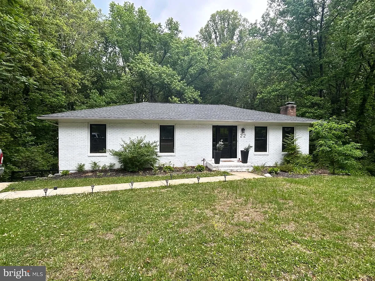Building Photo - 22 Williams Dr