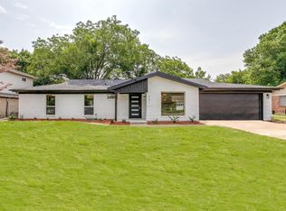 901 Livingston Dr, Hurst, TX 76053