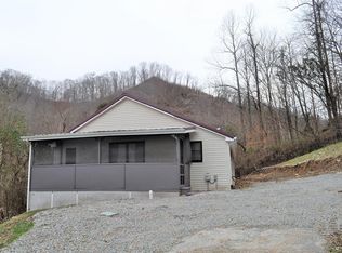 1285 Island Creek Rd, Pikeville, KY 41501