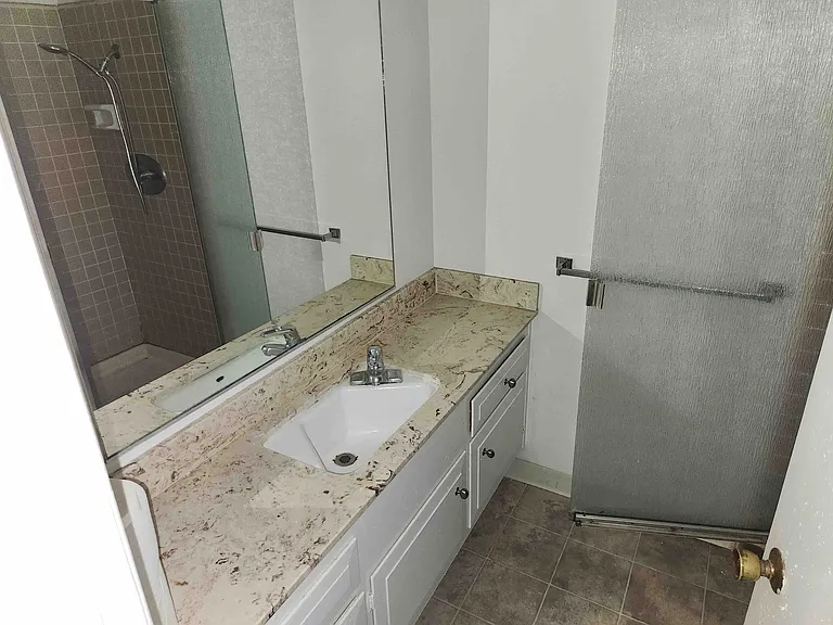 1110 Opal St #D — Photo 6