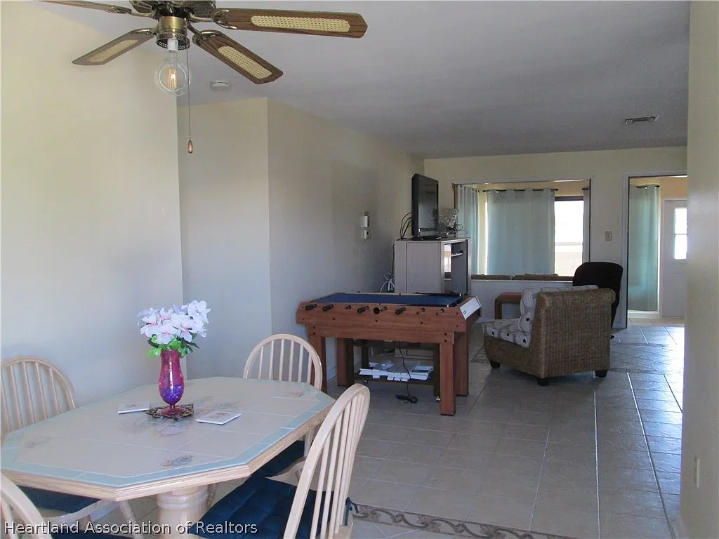 1 bed, 2.0 bath, 1092 sqft, $2,000 — Photo 2
