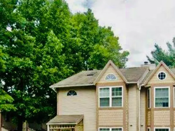 110 New World Ct, Bethlehem, PA 18020