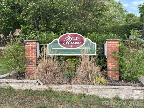 216 Fox Chase Dr, Rock Hill, SC 29730