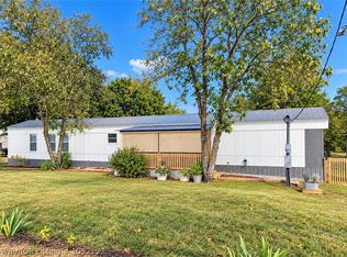 705 N Stockton Ln, Muldrow, OK 74948