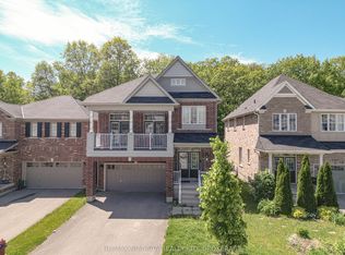 8573 Sweet Chestnut Dr, Niagara Falls, ON L2H0N1