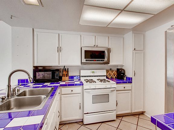 4th image of 1659 Manzana Way