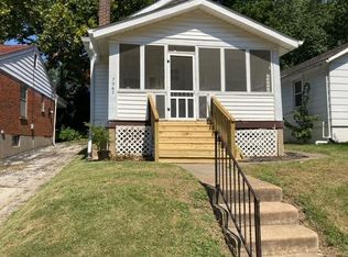 7567 Drexel Dr, Saint Louis, MO 63130