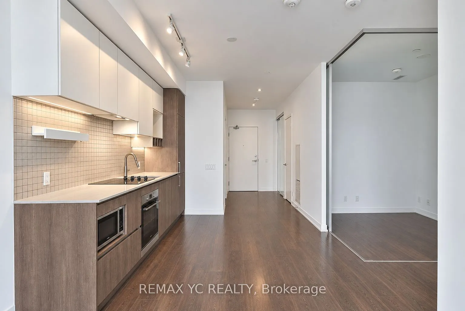 3 bed, $2,850 — Photo 2