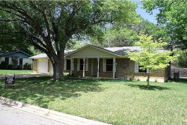 1st image of 900 Floradale Dr