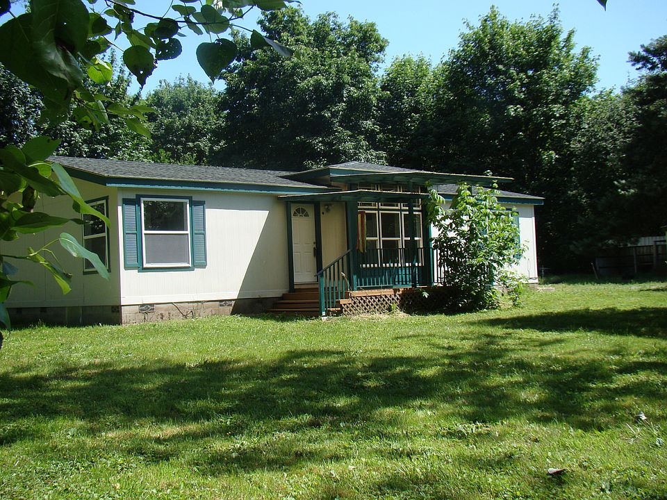 1st image of 1667 B Spencer Road
