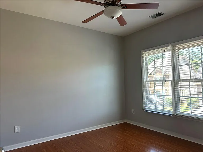 669 Maple Grove Way — Photo 32