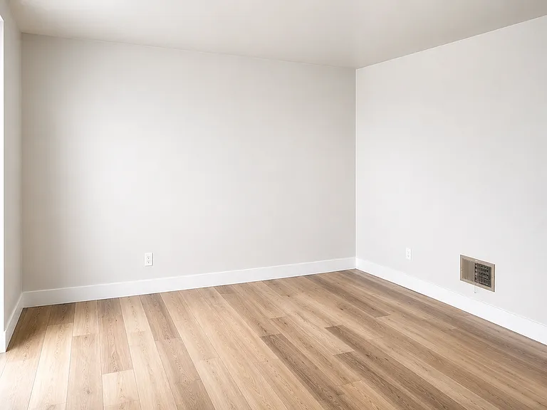 E Taylor St 8-Plex — Photo 6