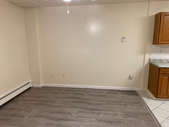 5th image of 51 Schneider Ave APT 1A
