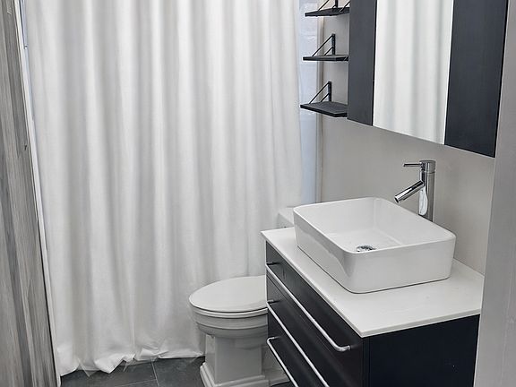 5th image of 4056 Saint Williams Ave #1