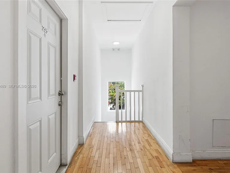 402 NW 12th Ave #205 — Photo 12