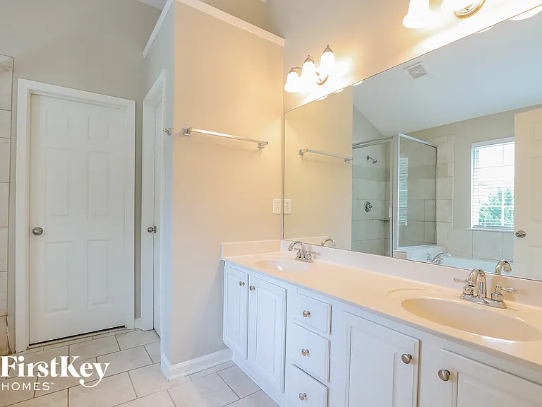 10 Aaron Ln — Photo 10