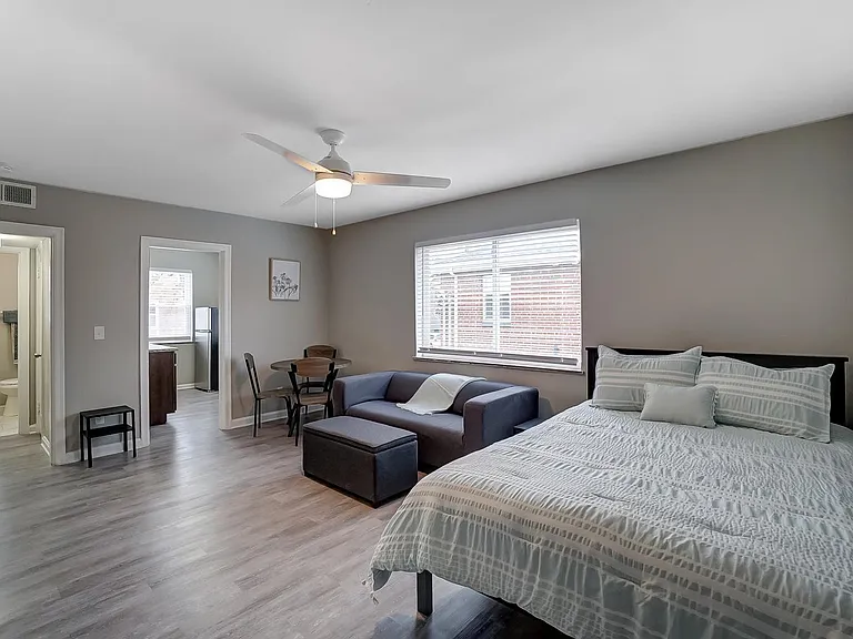 334 Helen St #1 — Photo 1