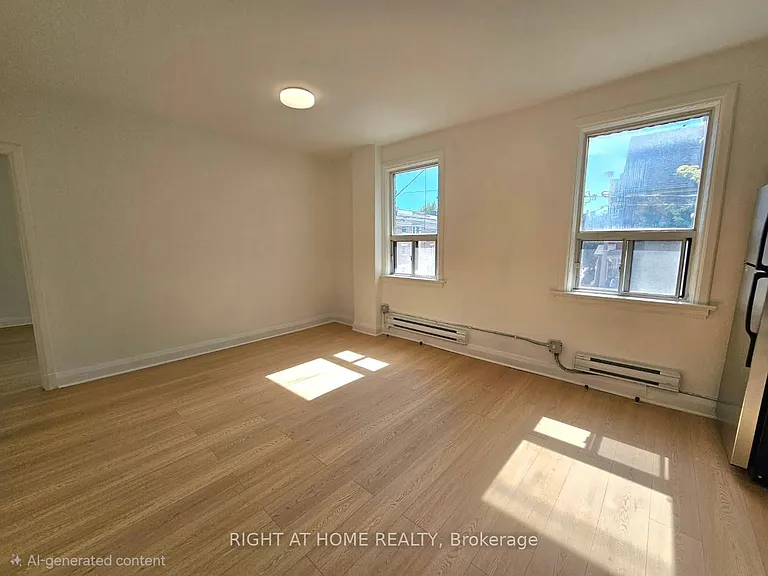 1316A King St W #2 — Photo 4