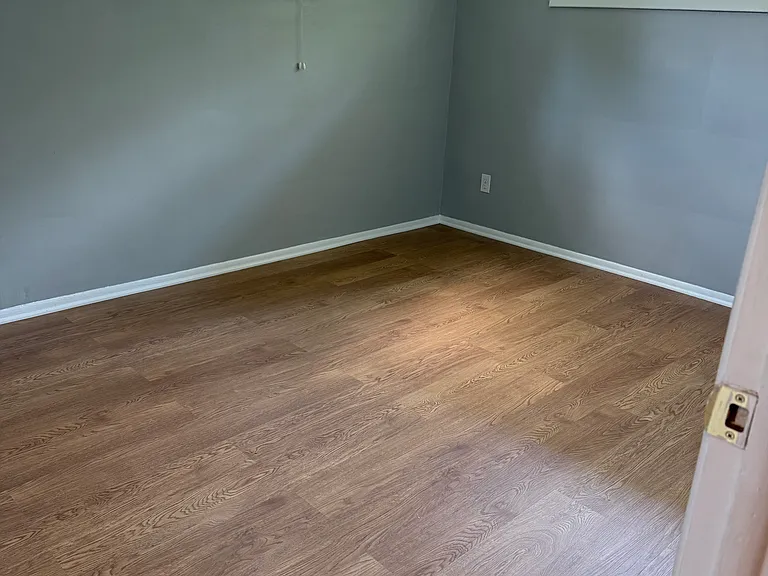 2174 Edgevale Rd — Photo 15