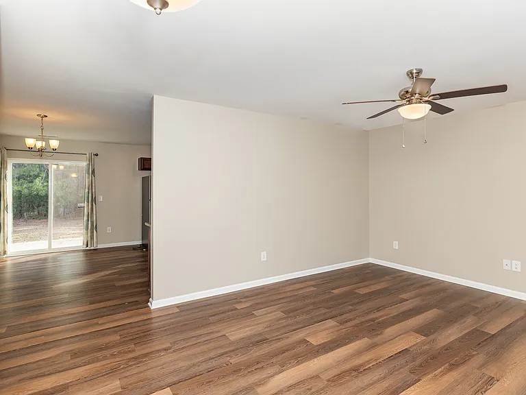 89 Forest Island Ave — Photo 4