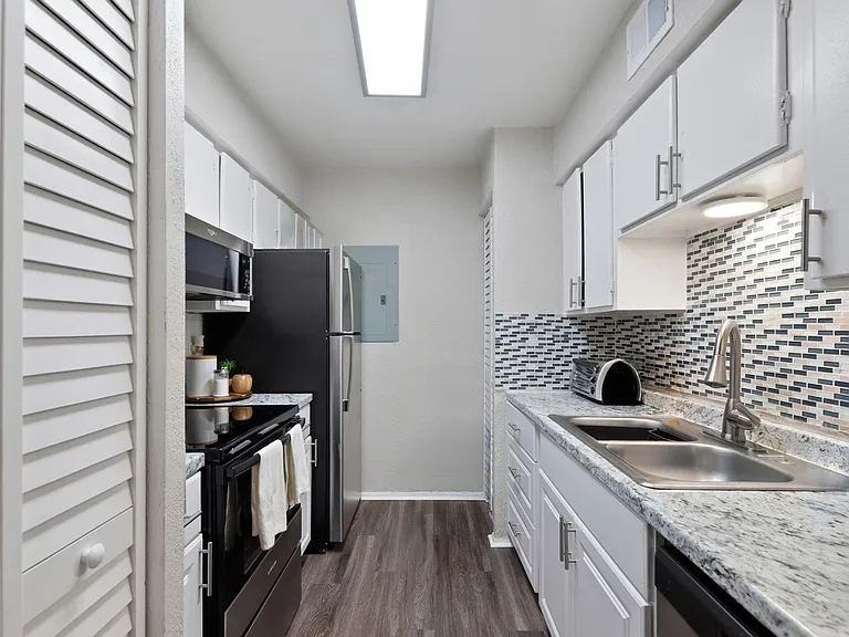 Elevate your lifestyle at Wymore 360 Apartments. Our modern kitchens feature sleek designs and ample natural light, making cooking a delight. Enjoy convenient amenities and a vibrant community. Schedule your tour today!