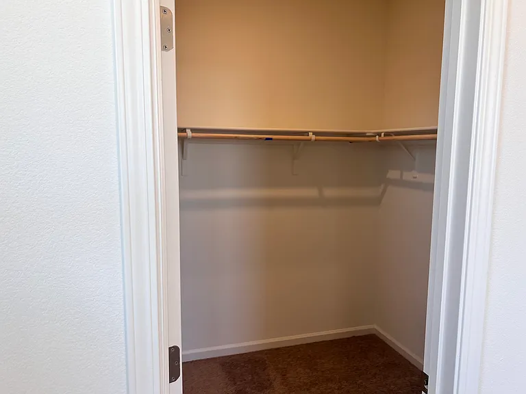 MasterBedroom Walk in Closet
