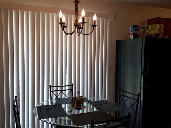 4th image of 2544 Stratford Dr