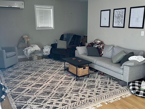2nd image of 531 27th Ave S #B